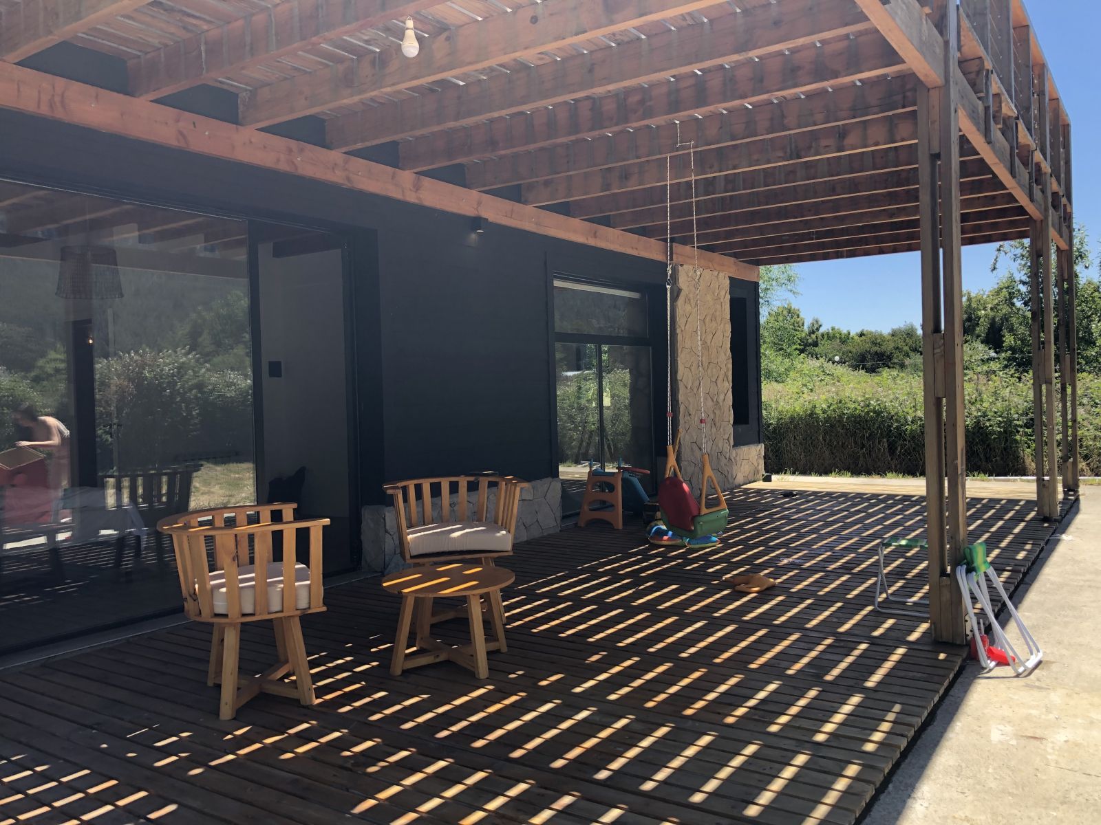 (065) LAGO PUELO Casa PREMIUM de 341mts2, con 1000 m2 de terreno en Villa del Lago - 45