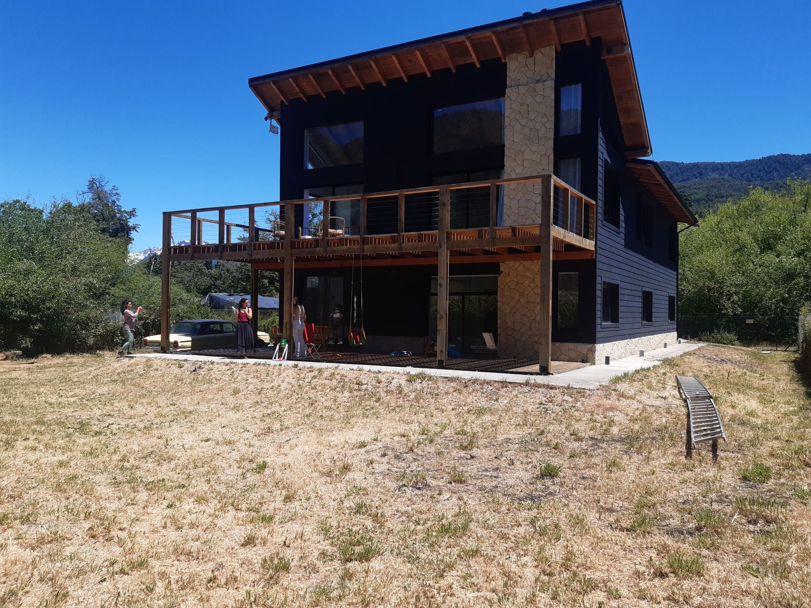(065) LAGO PUELO Casa PREMIUM de 341mts2, con 1000 m2 de terreno en Villa del Lago - 41