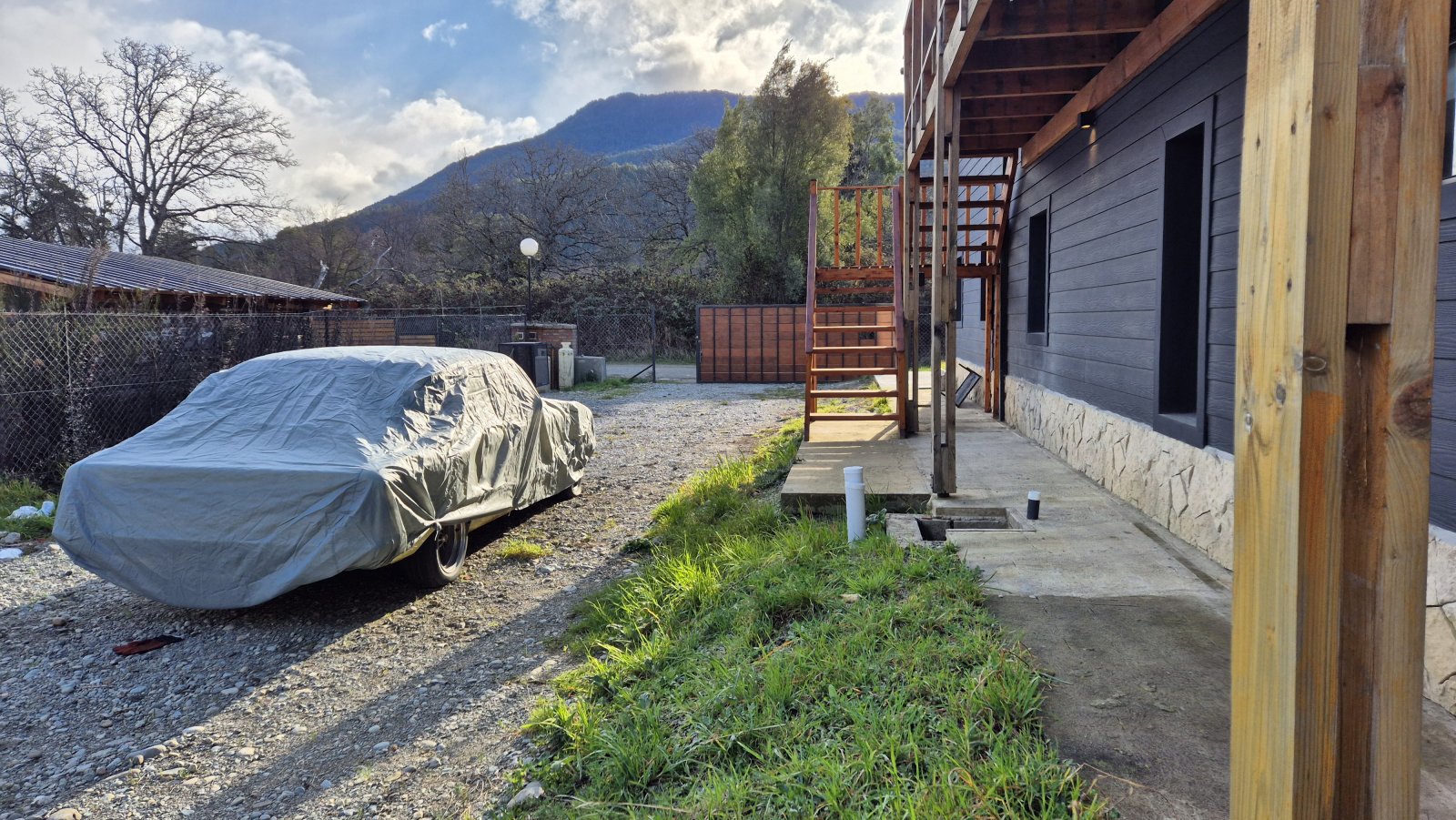 (065) LAGO PUELO Casa PREMIUM de 341mts2, con 1000 m2 de terreno en Villa del Lago - 46