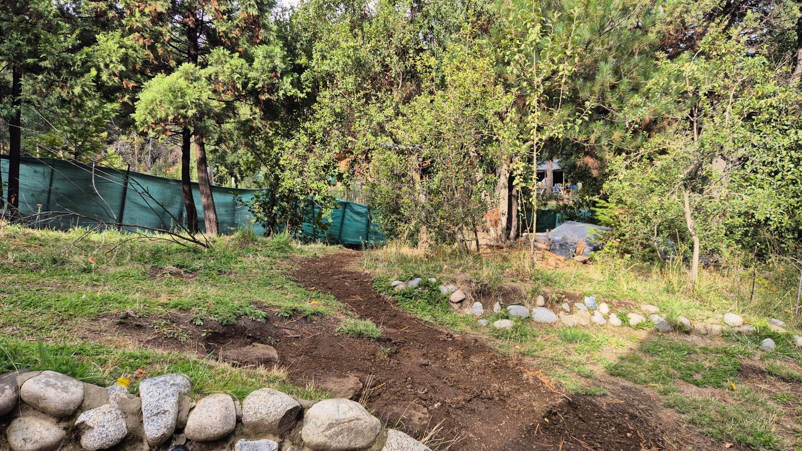 (076) EL BOLSON-Mallin Casa con terreno en condominio e 1500 mt² - 25
