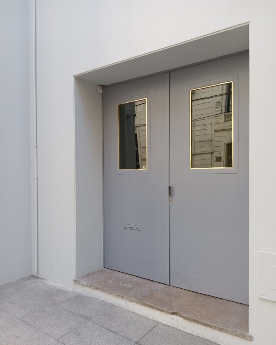 Recoleta, Juncal al 2100 entre Uriburu y Azcuénaga, 1 amb, $ 700.000 + expensas ($ 218.000) + servicios. - 29