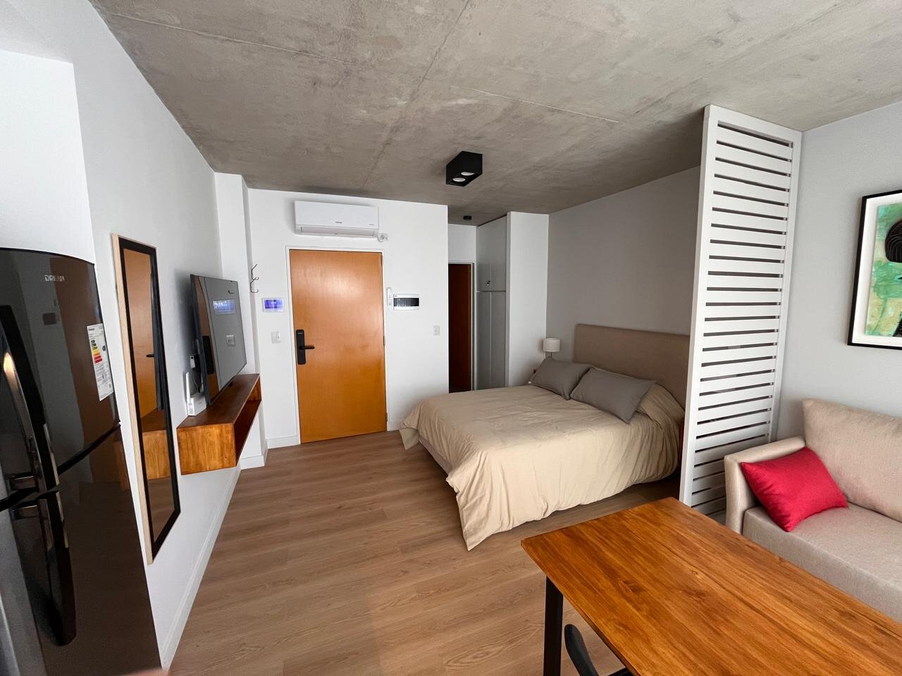 Palermo, Arévalo 2000, 1 amb, 38m2, u$s 800 + expensas ( Julio 2026= 150,000 ) + servicios. 10-09-26 - 6