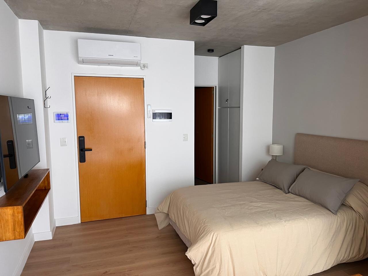 Palermo, Arévalo 2000, 1 amb, 38m2, u$s 800 + expensas ( Julio 2026= 150,000 ) + servicios. 10-09-26 - 7
