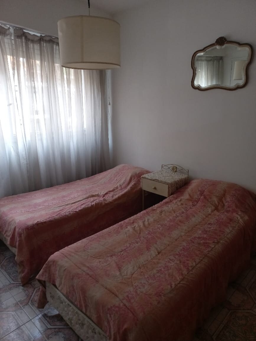 Palermo, Charcas 4300, piso 3, 1 amb, 30m2, u$s 500 + expensas ( aprox $ 100,000) + servicios. 10-09-26 - 3