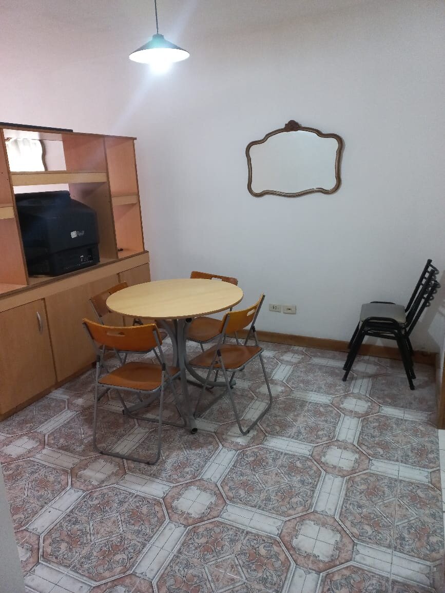 Palermo, Charcas 4300, piso 3, 1 amb, 30m2, u$s 500 + expensas ( aprox $ 100,000) + servicios. 10-09-26 - 2