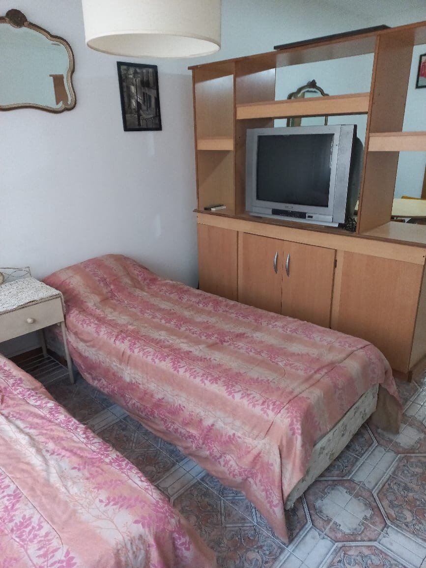 Palermo, Charcas 4300, piso 3, 1 amb, 30m2, u$s 500 + expensas ( aprox $ 100,000) + servicios. 10-09-26 - 5