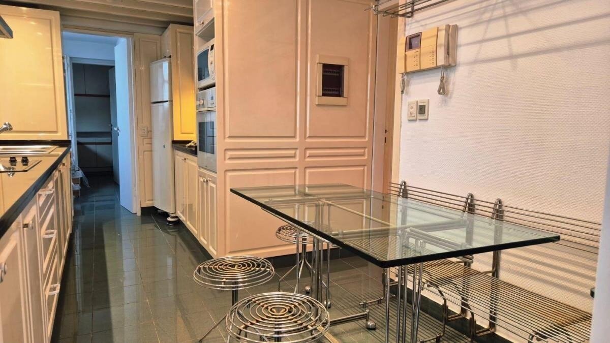 Recoleta, Laprida 1300, 5 amb, 156m2 ( 140m2 cubiertos), u$s 2,800 + expensas + servicios. - 19