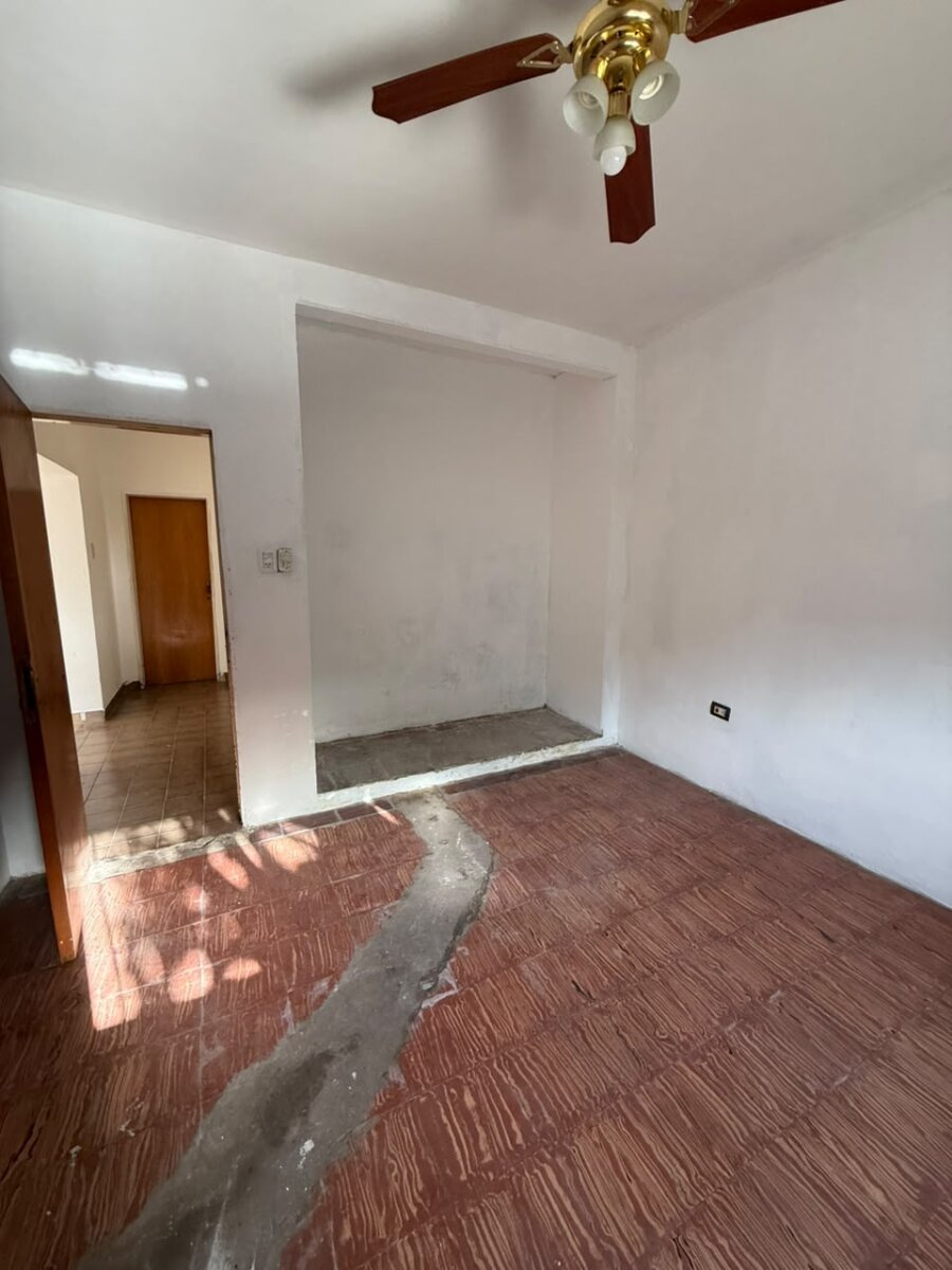 Venta de Casa 3 Ambientes en Moron Sur - 10