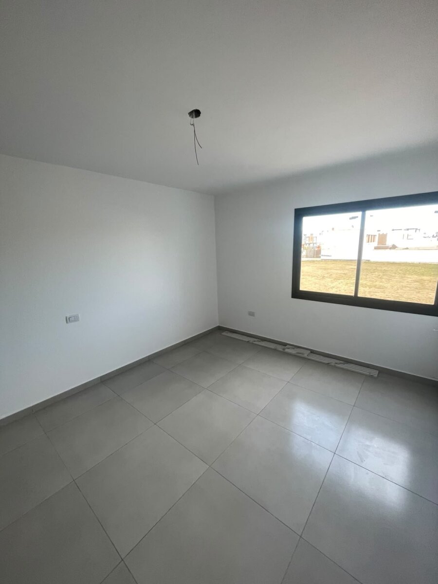 Duplex de tres dormitorios en solares de manantiales - 10