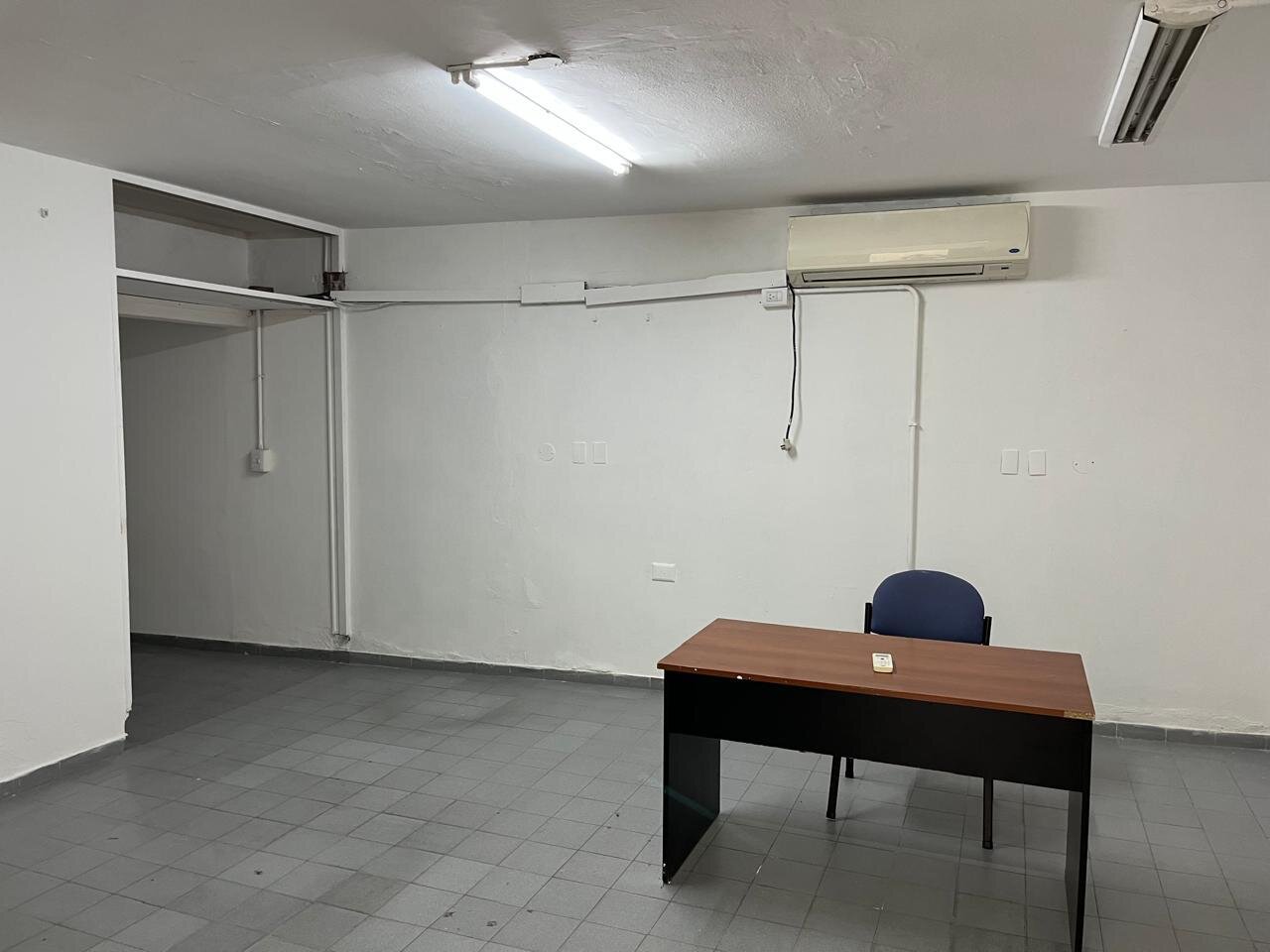 Avenida Castro Barros 453 - 11
