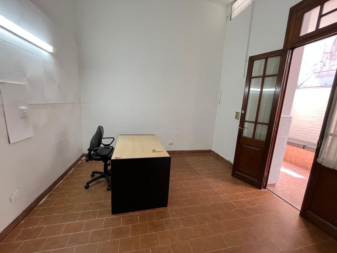 Avenida Castro Barros 453 - 6