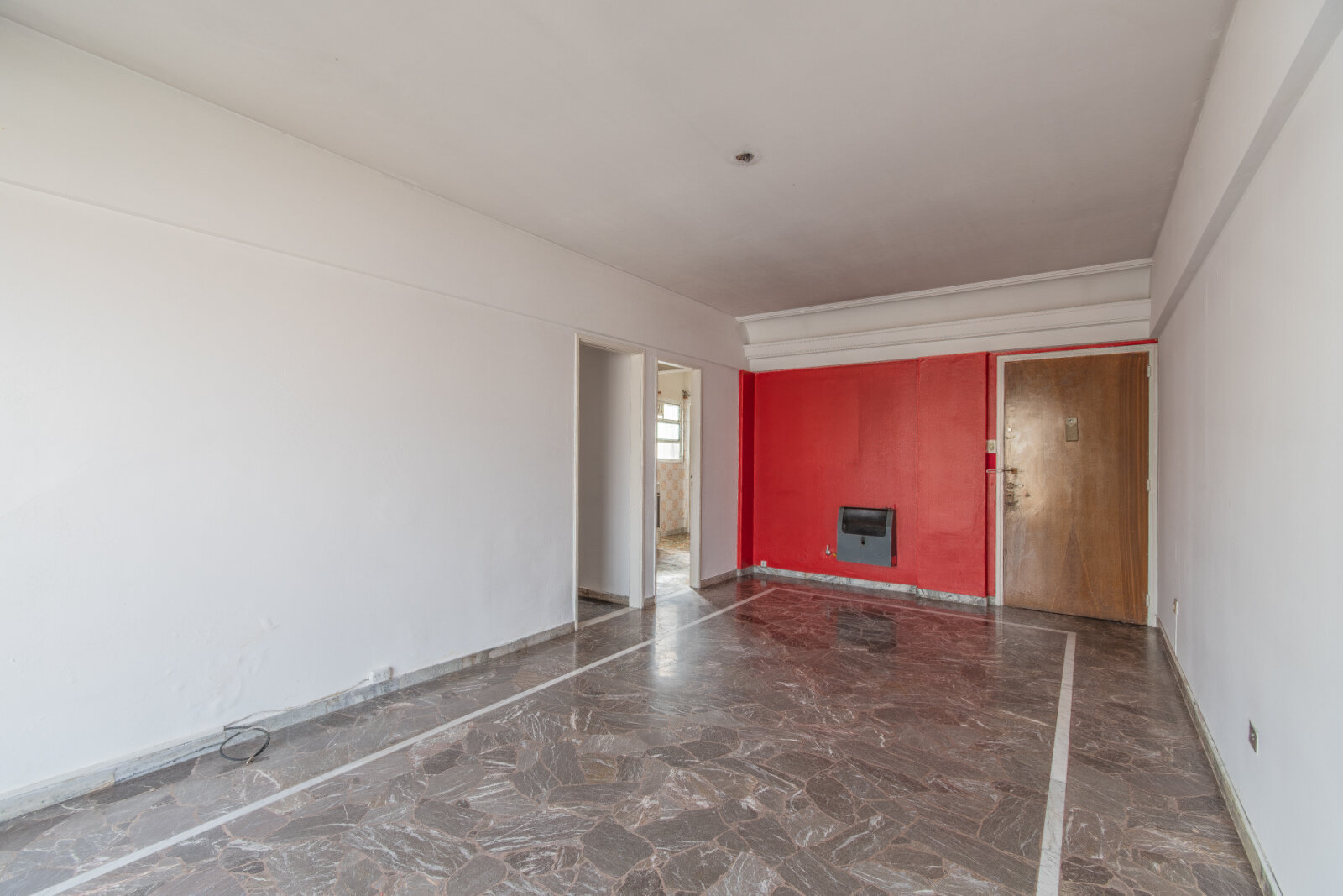 Venta. DEPTO 3 Amb c/ Dependencia. COCHERA CUBIERTA. Balcón corrido. Luminoso. Piso alto. Villa del Parque - 14