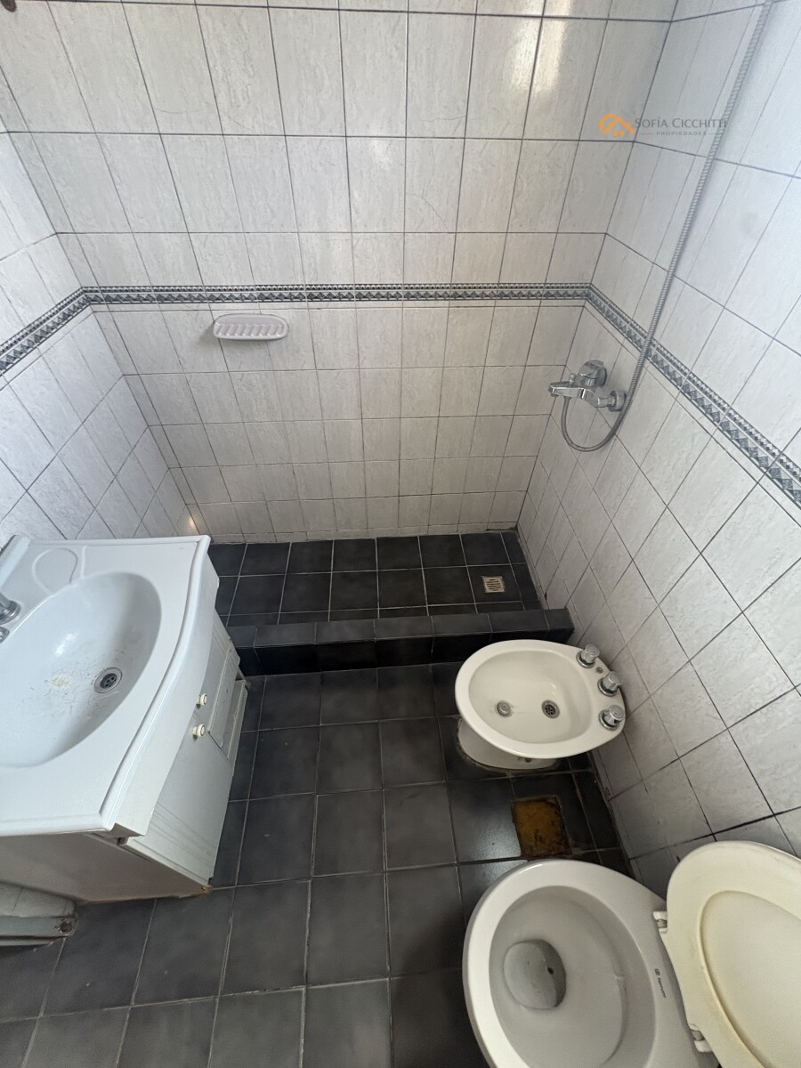 EN VENTA -ROSARIO- BARRIO LOURDES - 14