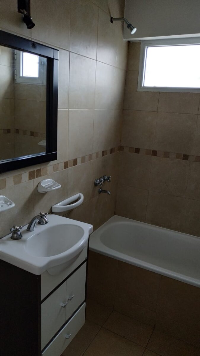 1 dormitorio al frente - 11