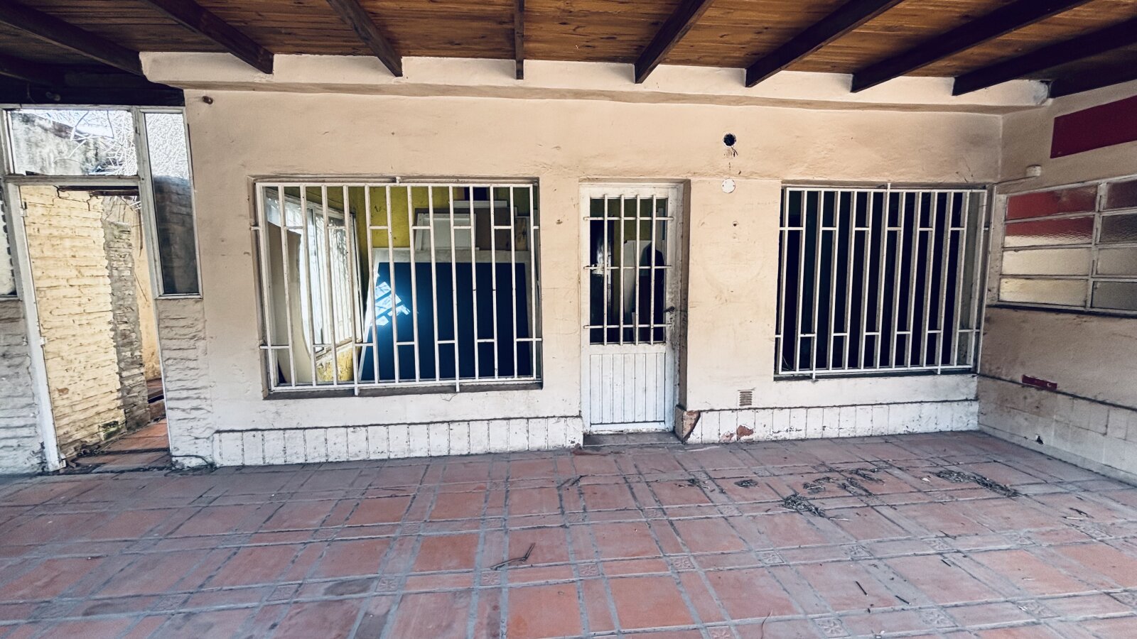 Venta casa 2 dormitorios Fisherton. Reciclar — foto 11