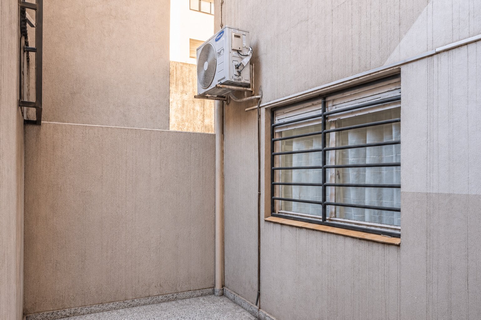 Venta 2 ambientes con patio propio y lavadero – Plaza Güemes, Palermo - 2