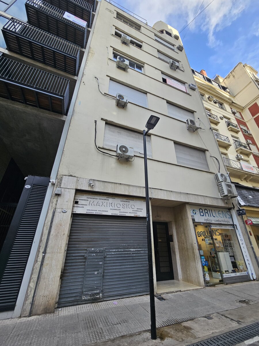 Local a Reciclar con sótano y entrepiso en el corazón de Retiro PB 44M2 - 1