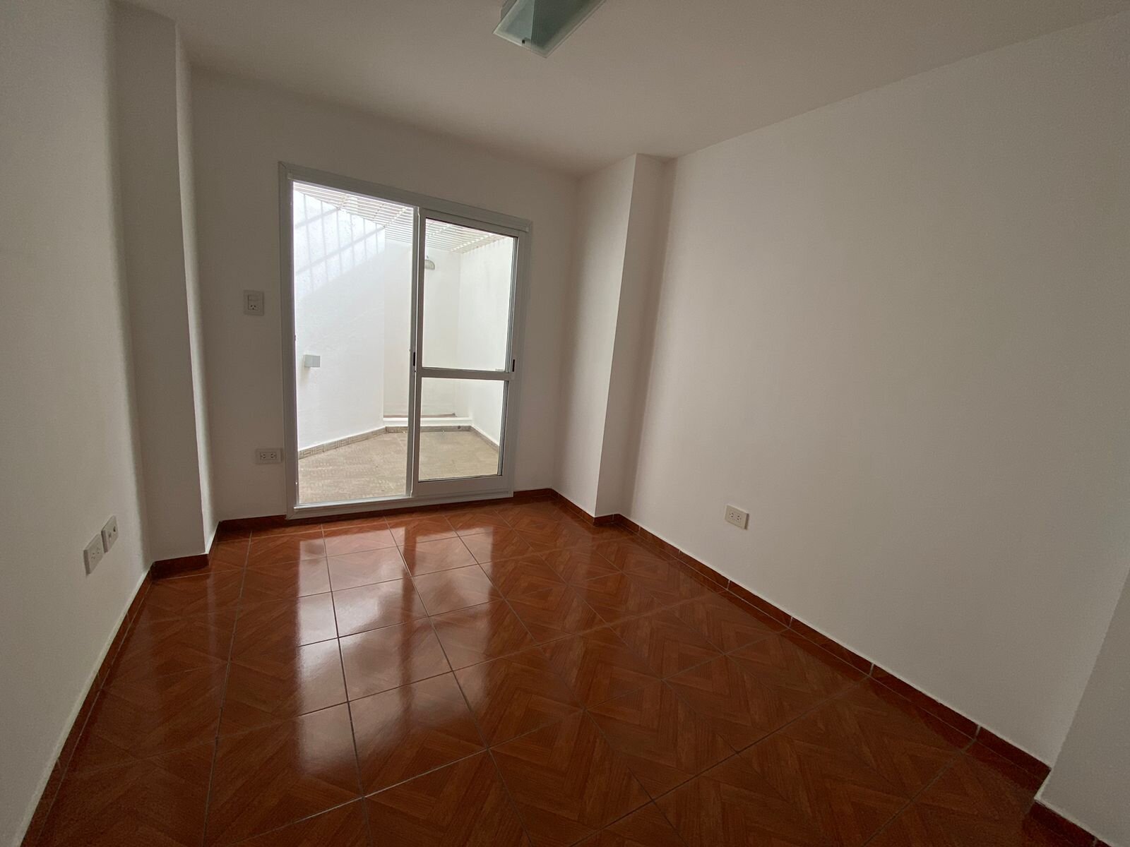 Excelente Inversión!!! No te lo podes perder . Departamento en Nueva Cordoba , 1 dorm ,patio y balcónn - 6
