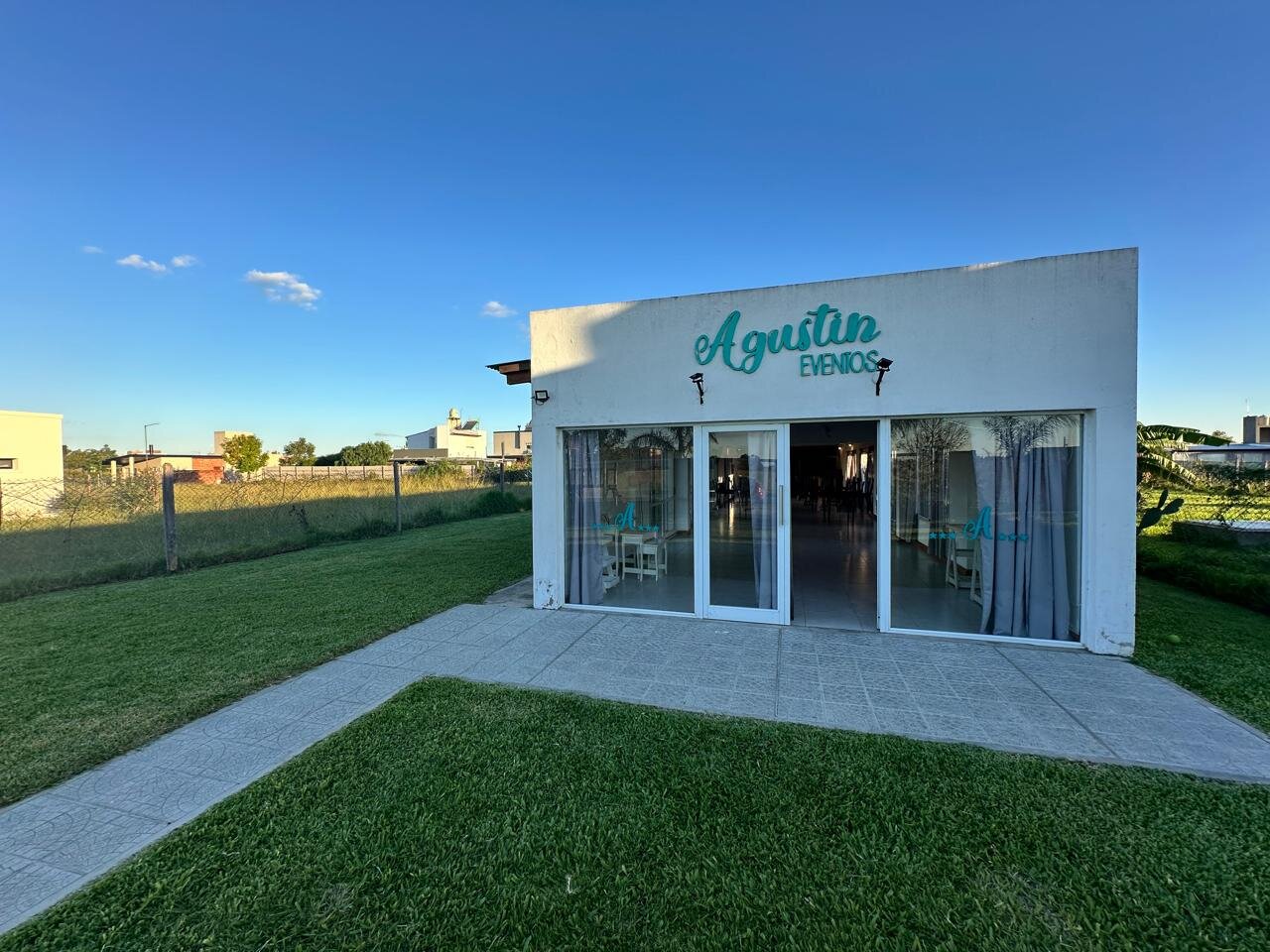 Venta local comercial Funes Norte - Av. Obeid 1400 - 21