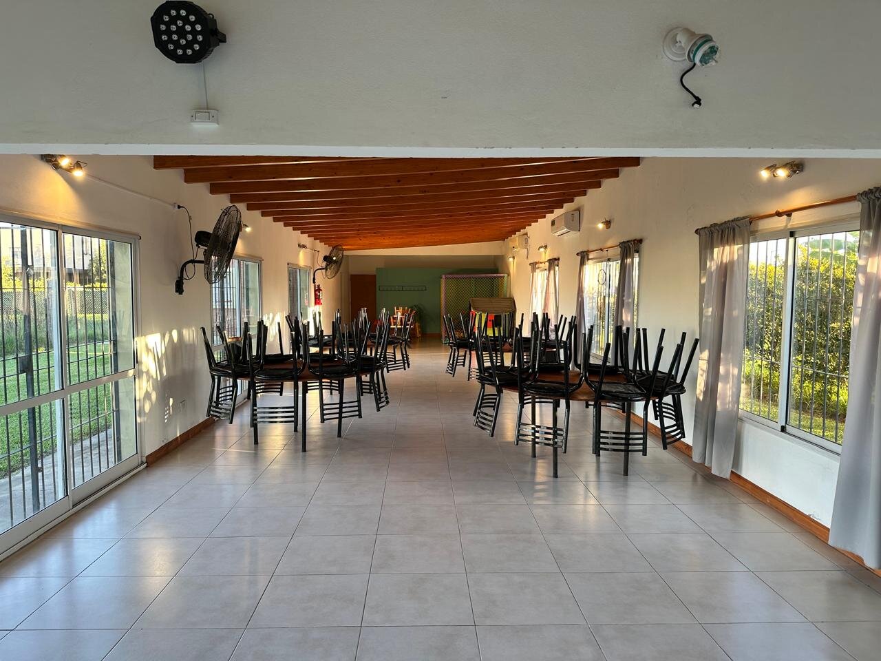 Venta local comercial Funes Norte - Av. Obeid 1400 - 18