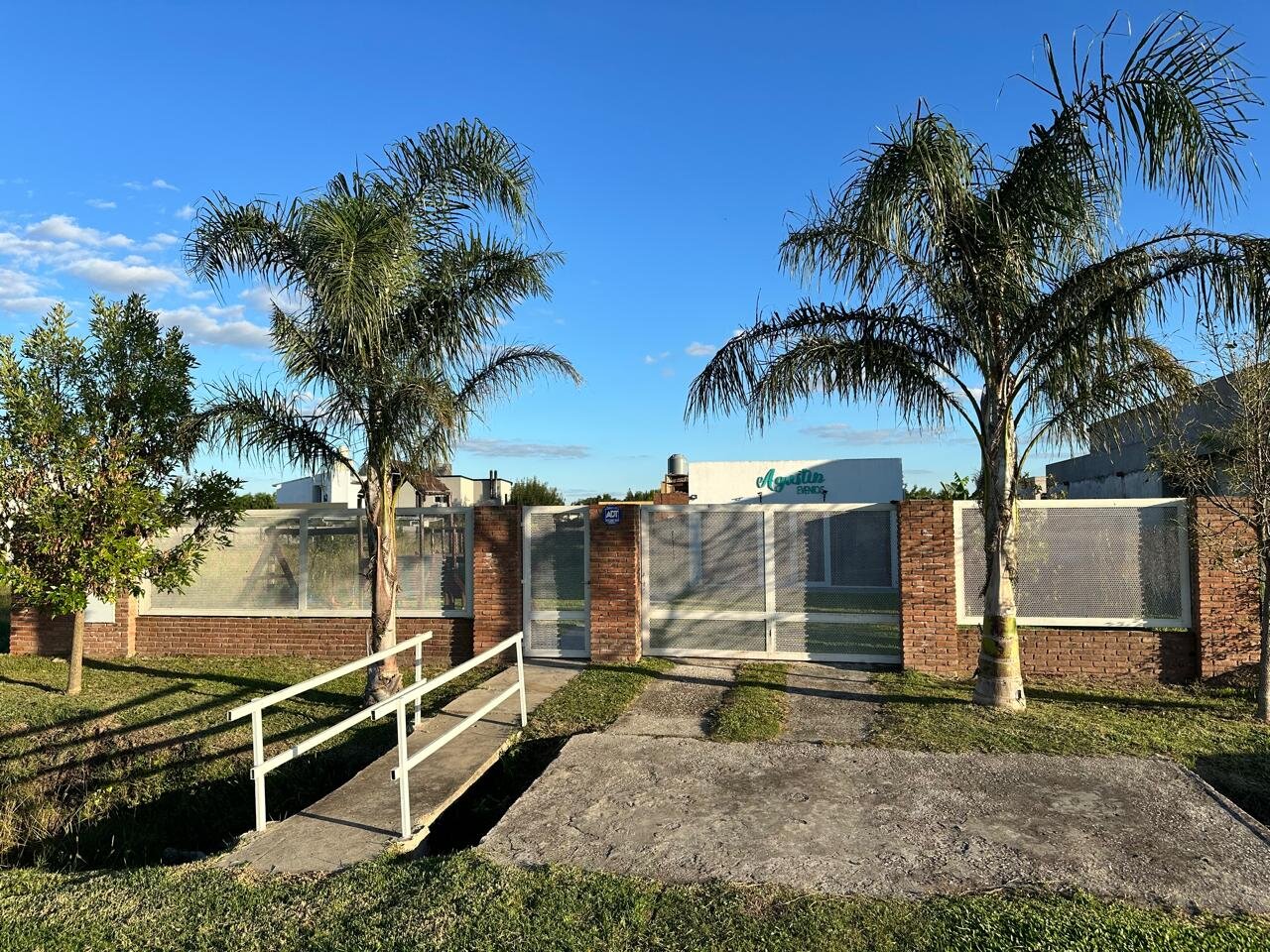 Venta local comercial Funes Norte - Av. Obeid 1400 - 4