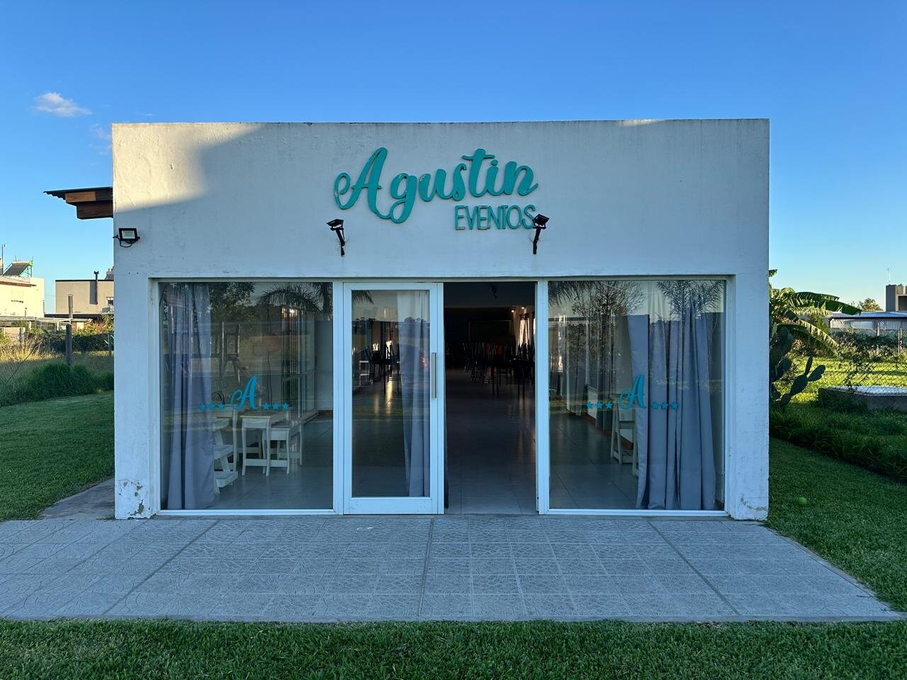 Venta local comercial Funes Norte - Av. Obeid 1400 - 20