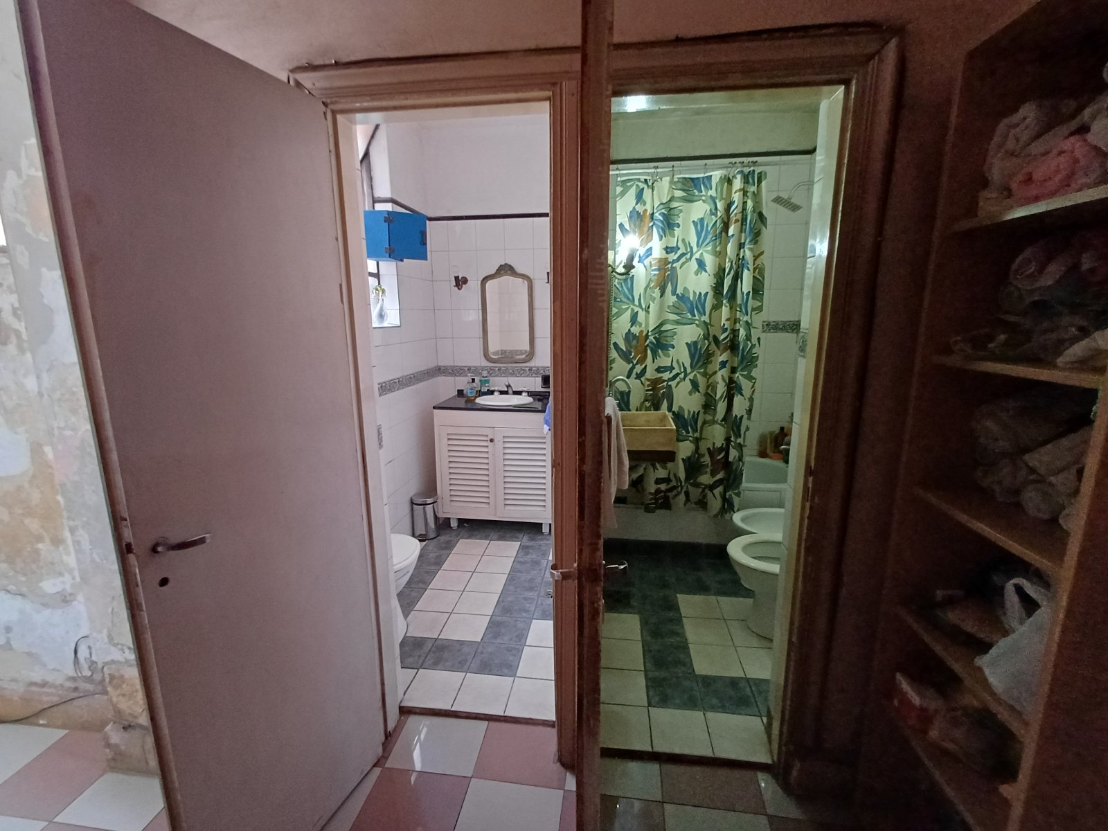 PH a reciclar, con gran terraza, entrada independiente, con excelente ubicación en Barracas. - 18