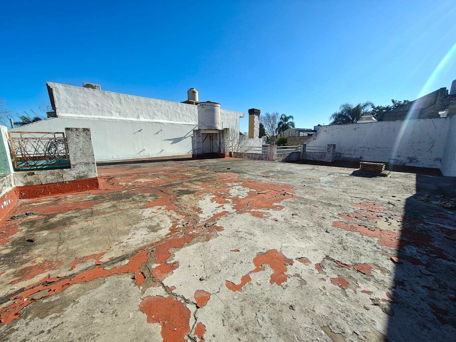 V. Ballester - Casa en lote propio a reciclar! - 9