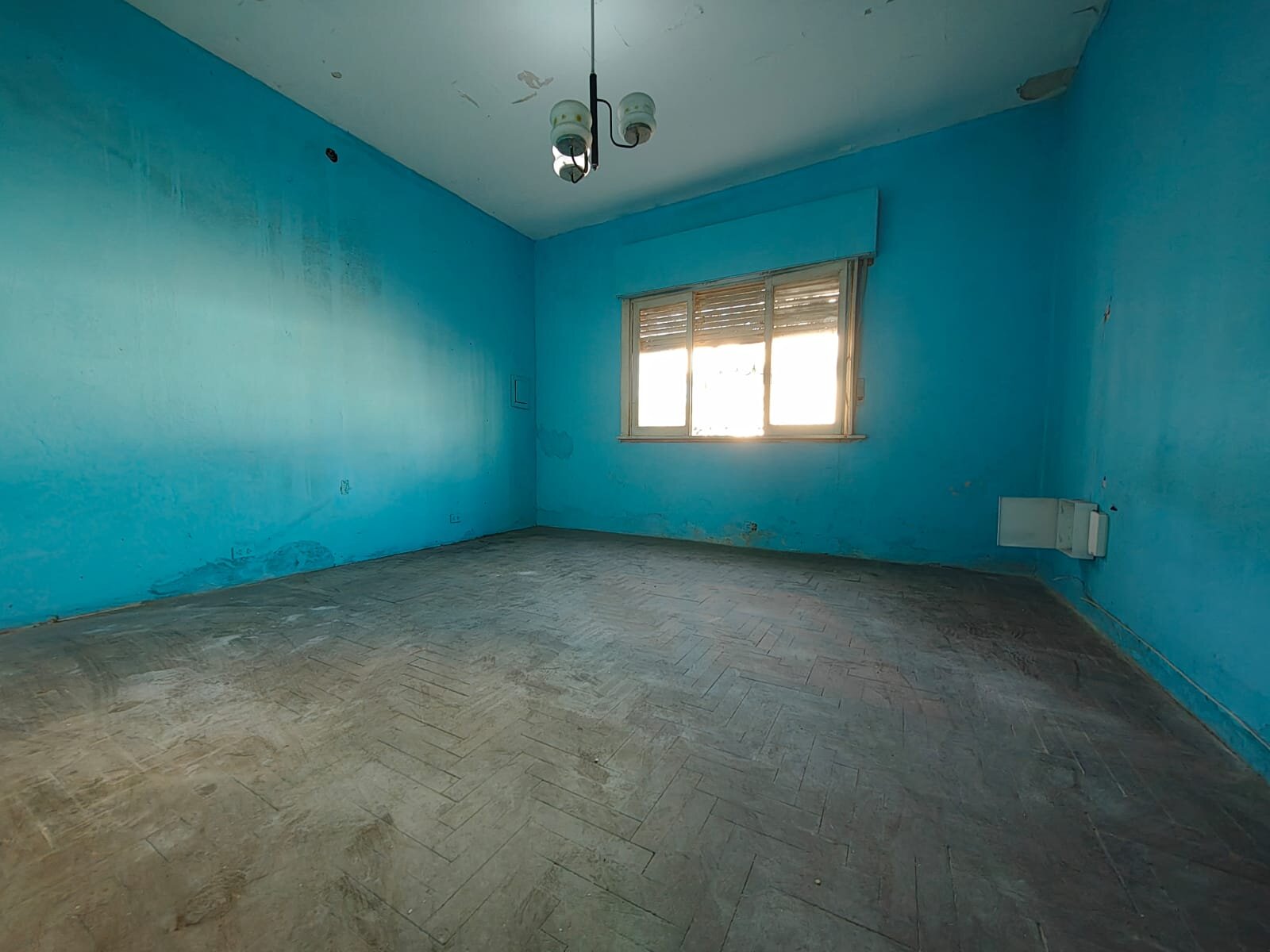 V. Ballester - Casa en lote propio a reciclar! - 4
