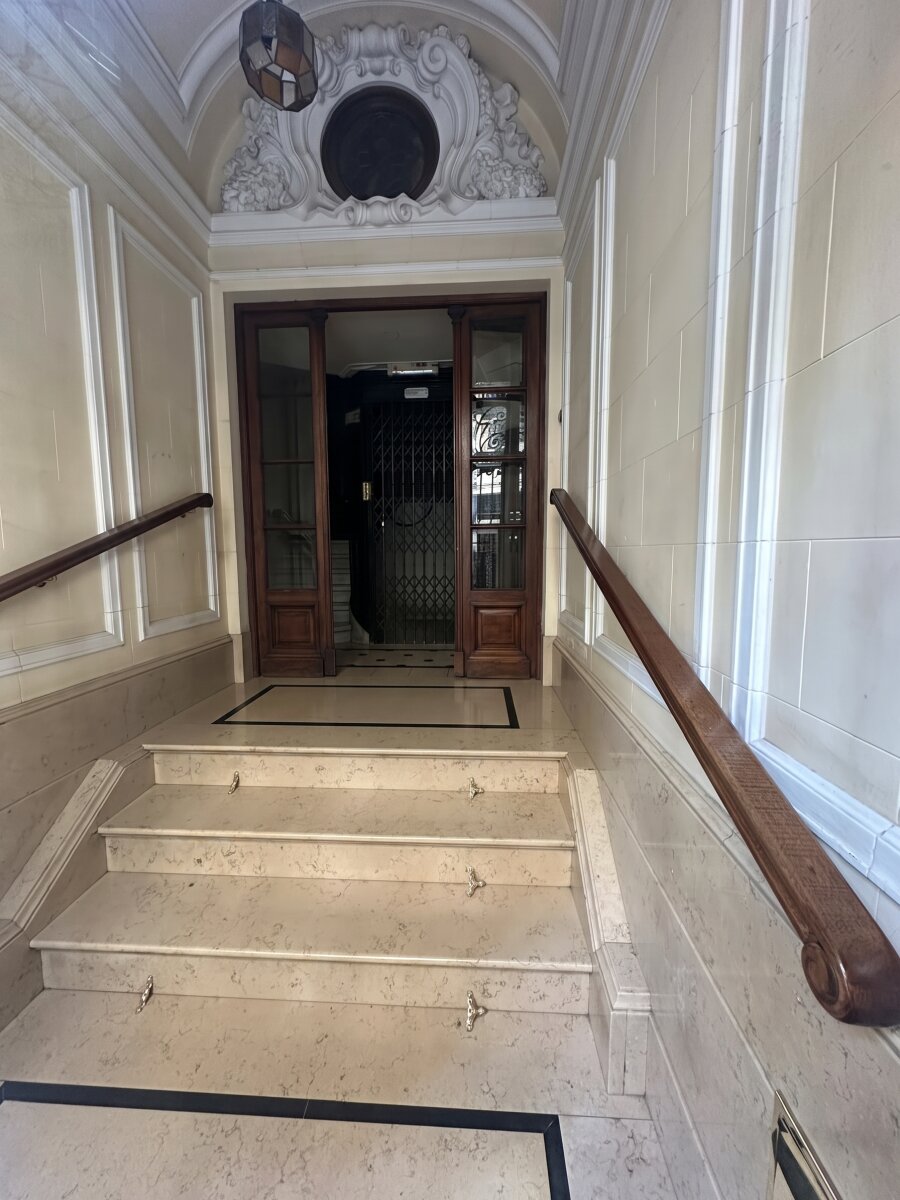 Depto. 5 amb. al frente, 106 m², a reciclar — Congreso — foto 5