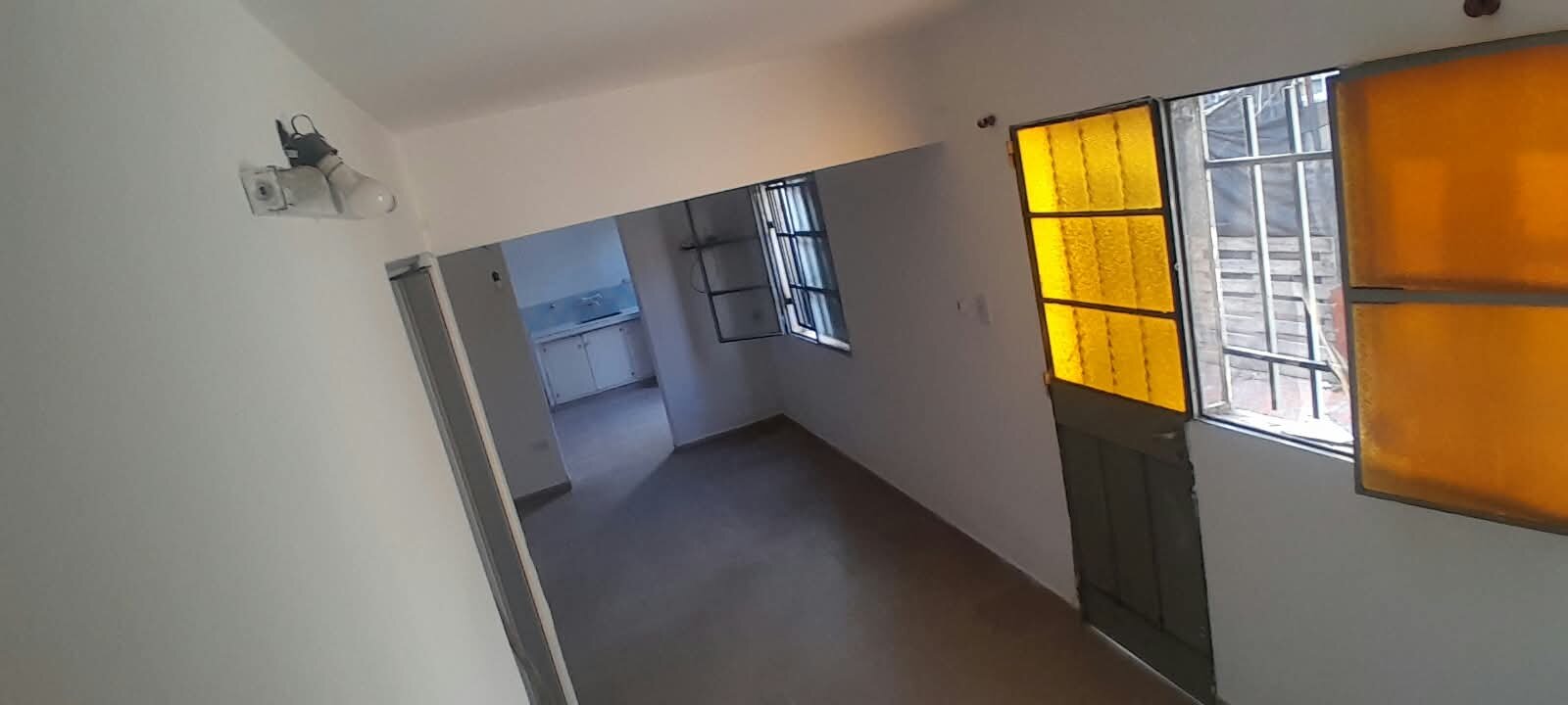 CASA DE 2 DORMITORIOS CON COCHERA INGRESO COMPARTIDO - 7