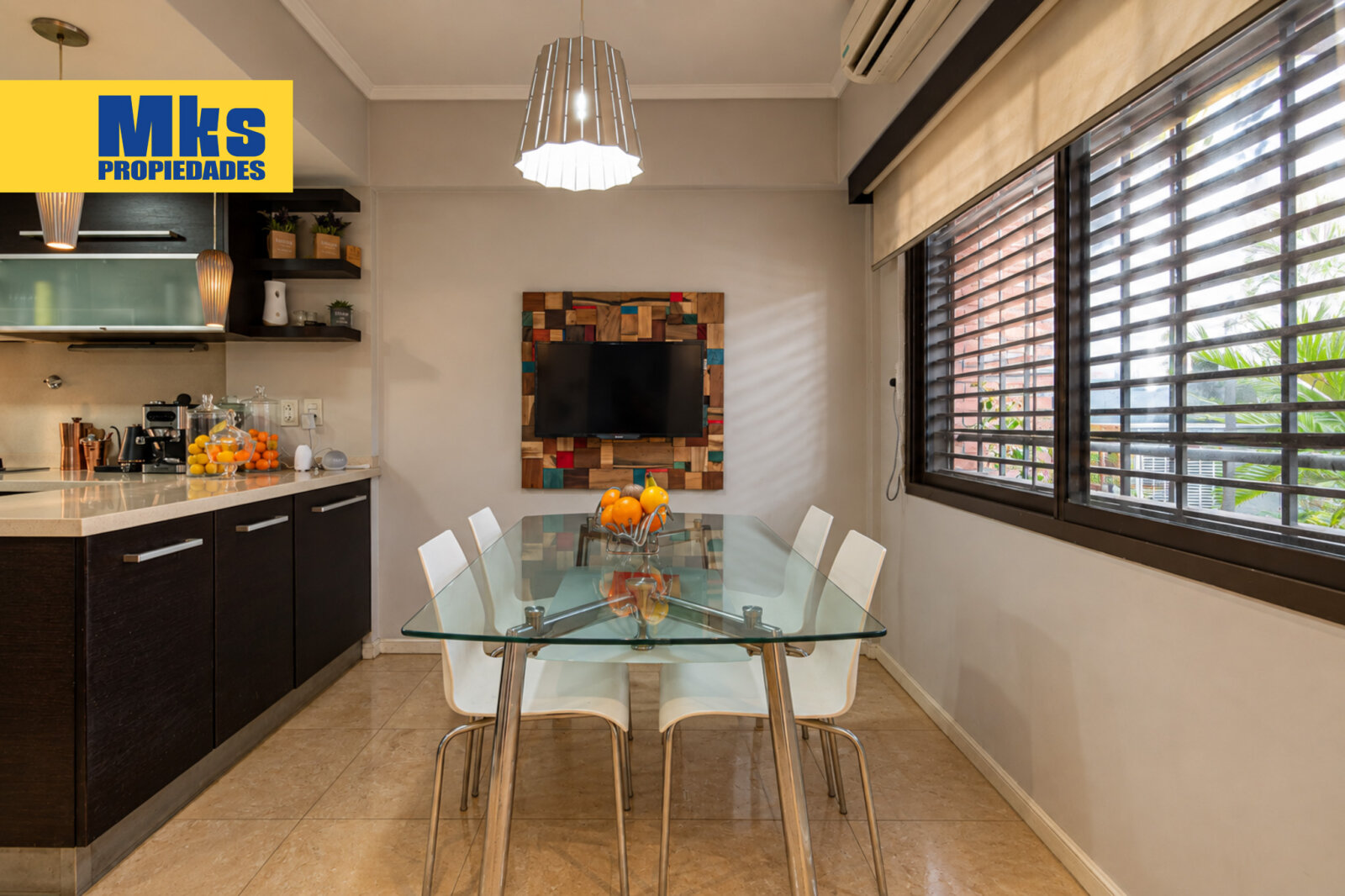 Excelente casa en venta. 5 ambientes. Patio, terraza c/parrilla y garage. Barracas. — foto 11