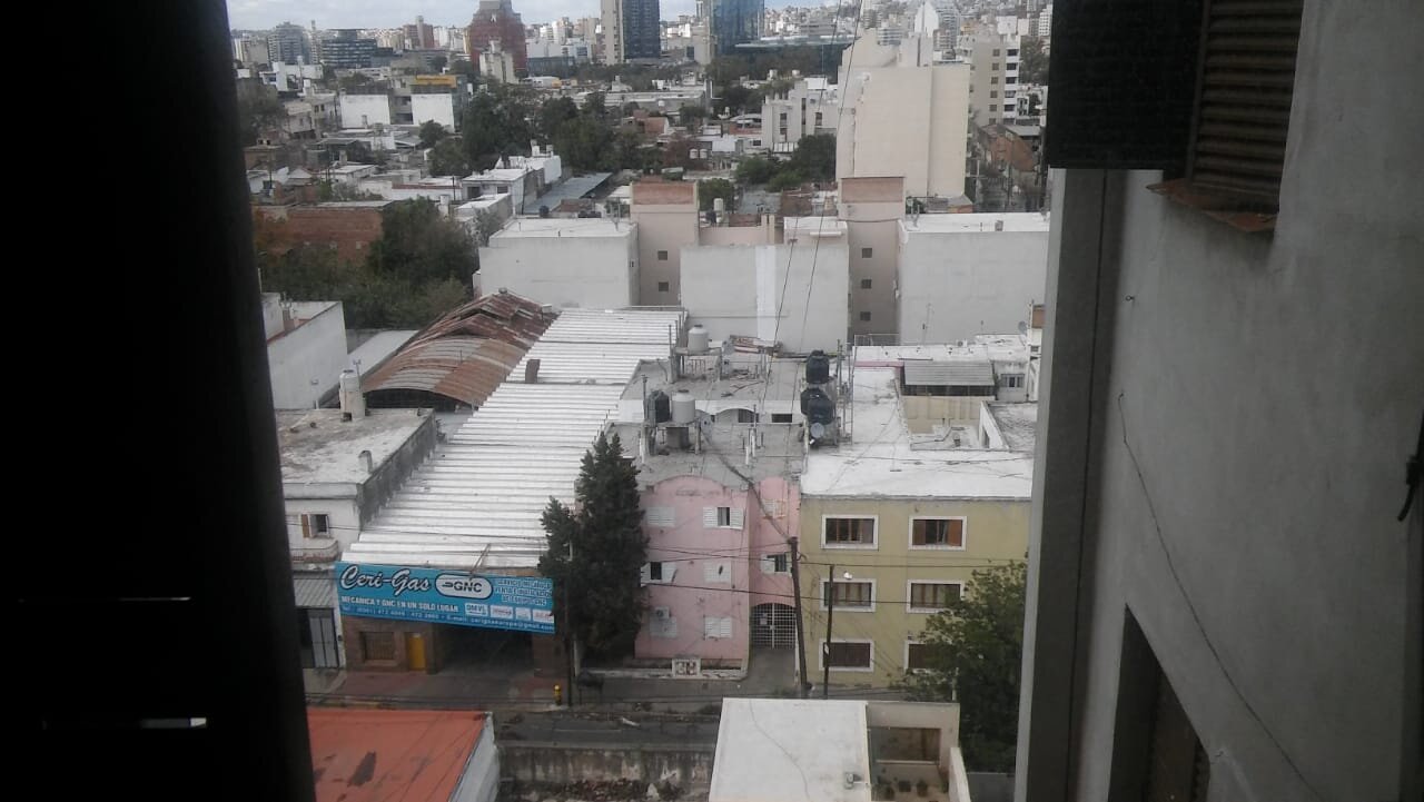 ALQUILO DPTO 2D PISO ALTO FRENTE PLAZA BARRIO SAN MARTIN CORDOBA - 5