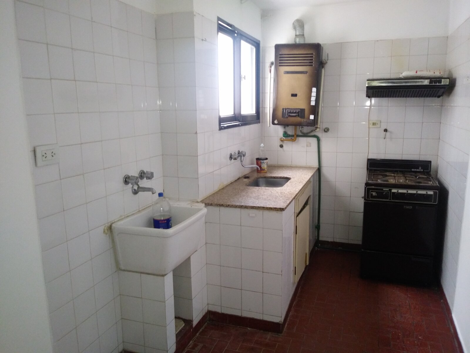 ALQUILO DPTO 2D PISO ALTO FRENTE PLAZA BARRIO SAN MARTIN CORDOBA - 3