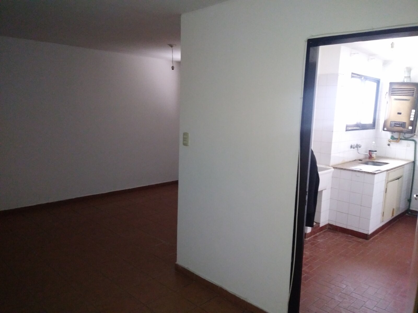 ALQUILO DPTO 2D PISO ALTO FRENTE PLAZA BARRIO SAN MARTIN CORDOBA - 8