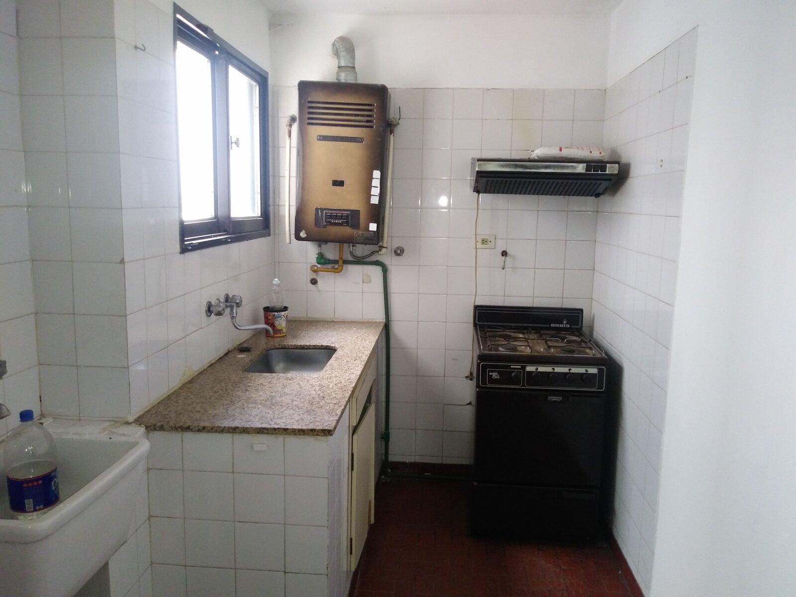 ALQUILO DPTO 2D PISO ALTO FRENTE PLAZA BARRIO SAN MARTIN CORDOBA - 9