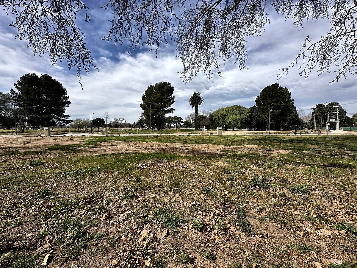 Lote 361 m² apto dúplex, frente al este, en La Calandria II · Mza 28 Lt 15