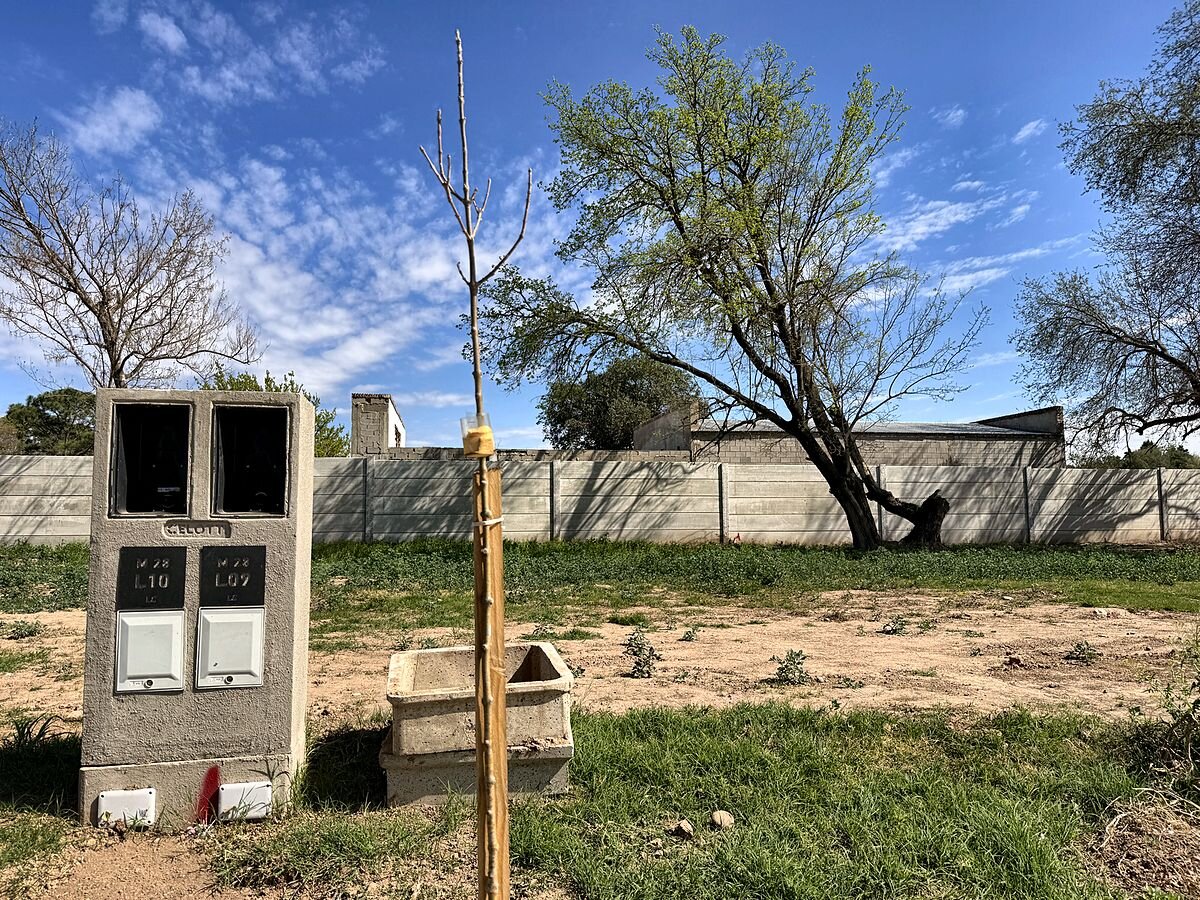 Lote 360 m² apto dúplex, frente al este, en La Calandria II · Mza 28 Lt 9 — foto 6