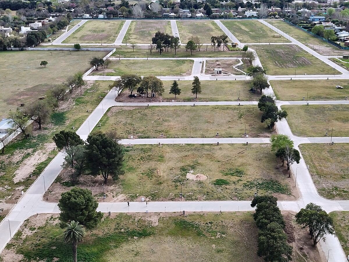 Lote 360 m² apto dúplex con arboleda, frente al norte, en La Calandria II · Mza 32 Lt 6 — foto 8