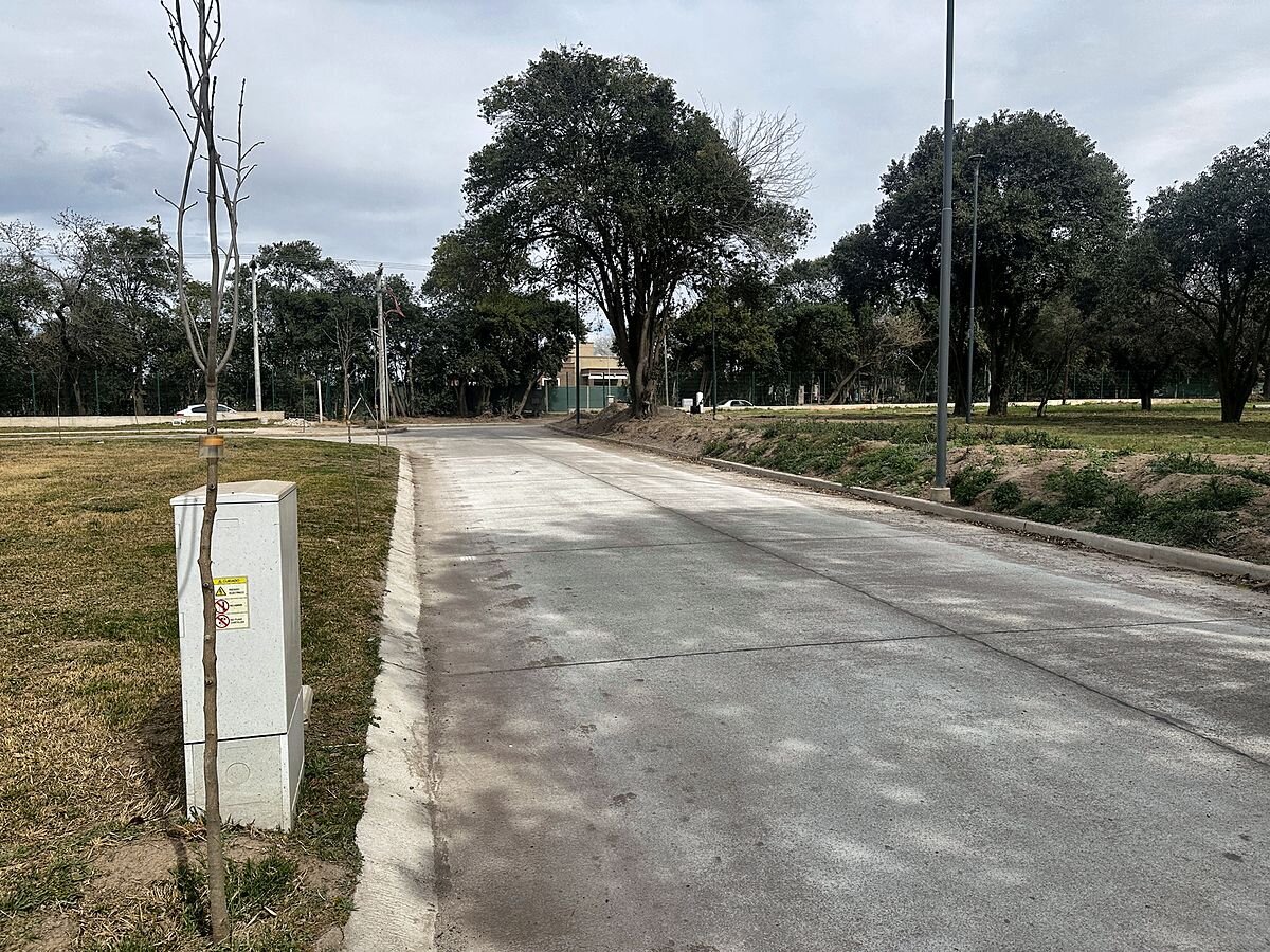 Lote 360 m² apto dúplex con arboleda, frente al norte, en La Calandria II · Mza 32 Lt 6 — foto 5