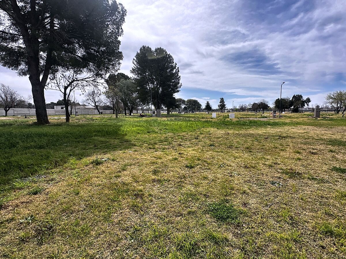 Lote 360 m² apto dúplex, frente al norte, en La Calandria II · Mza 32 Lt 2