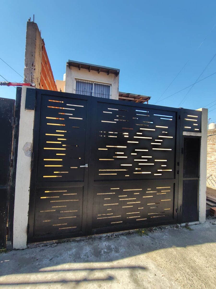 PH 3 ambientes con patio y cochera en alquiler en Morón sur - 8