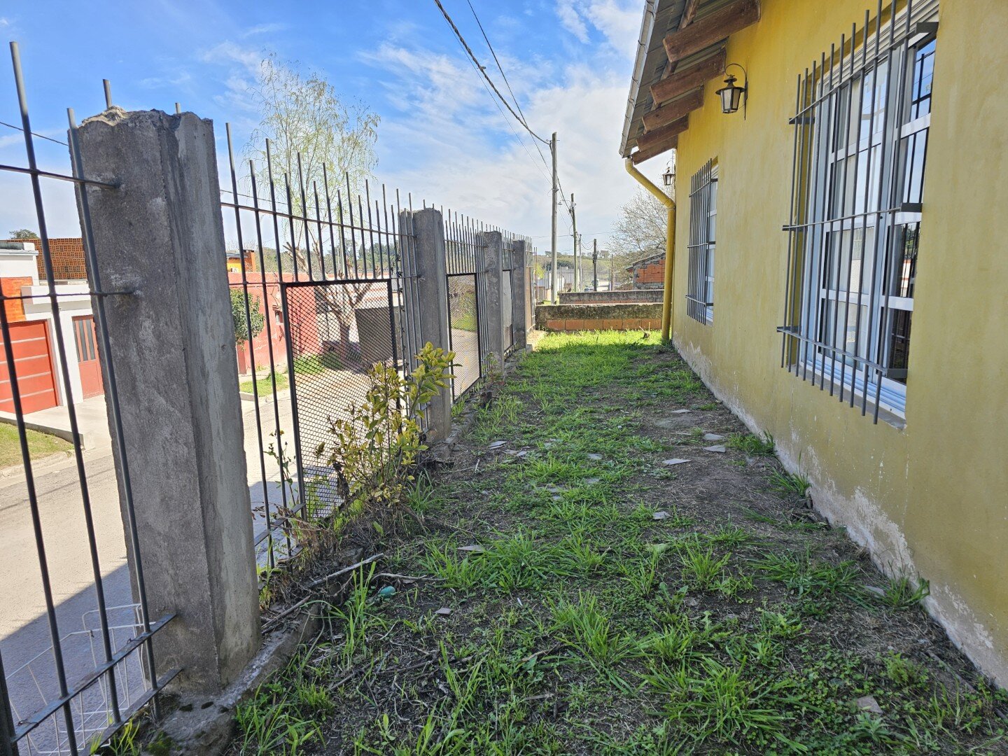 VENTA | Casa de 3 dormitorios con terreno! Monte Caseros 463 – Victoria, Entre Ríos - 3