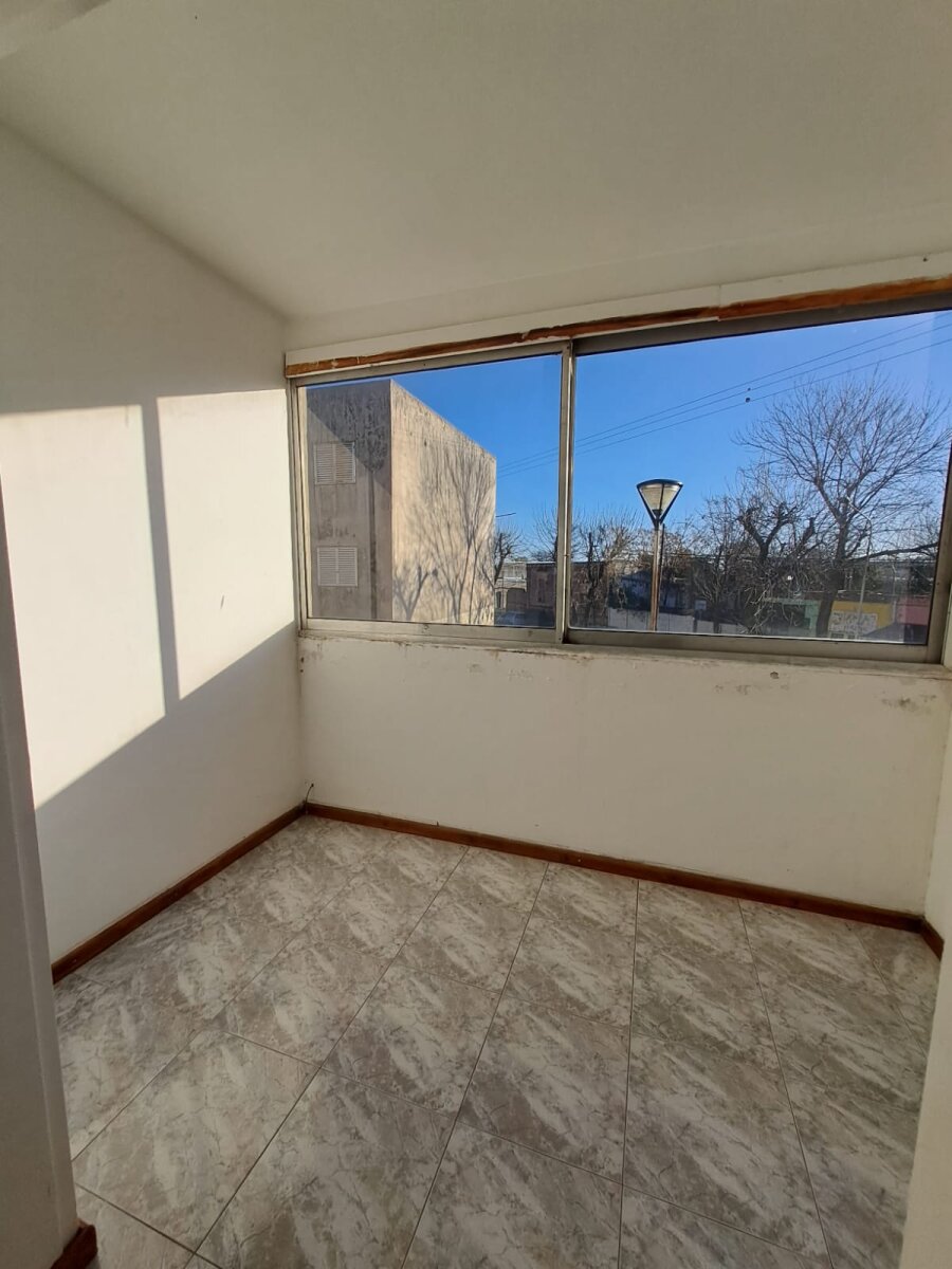DEPARTAMENTO EN VENTA - 4