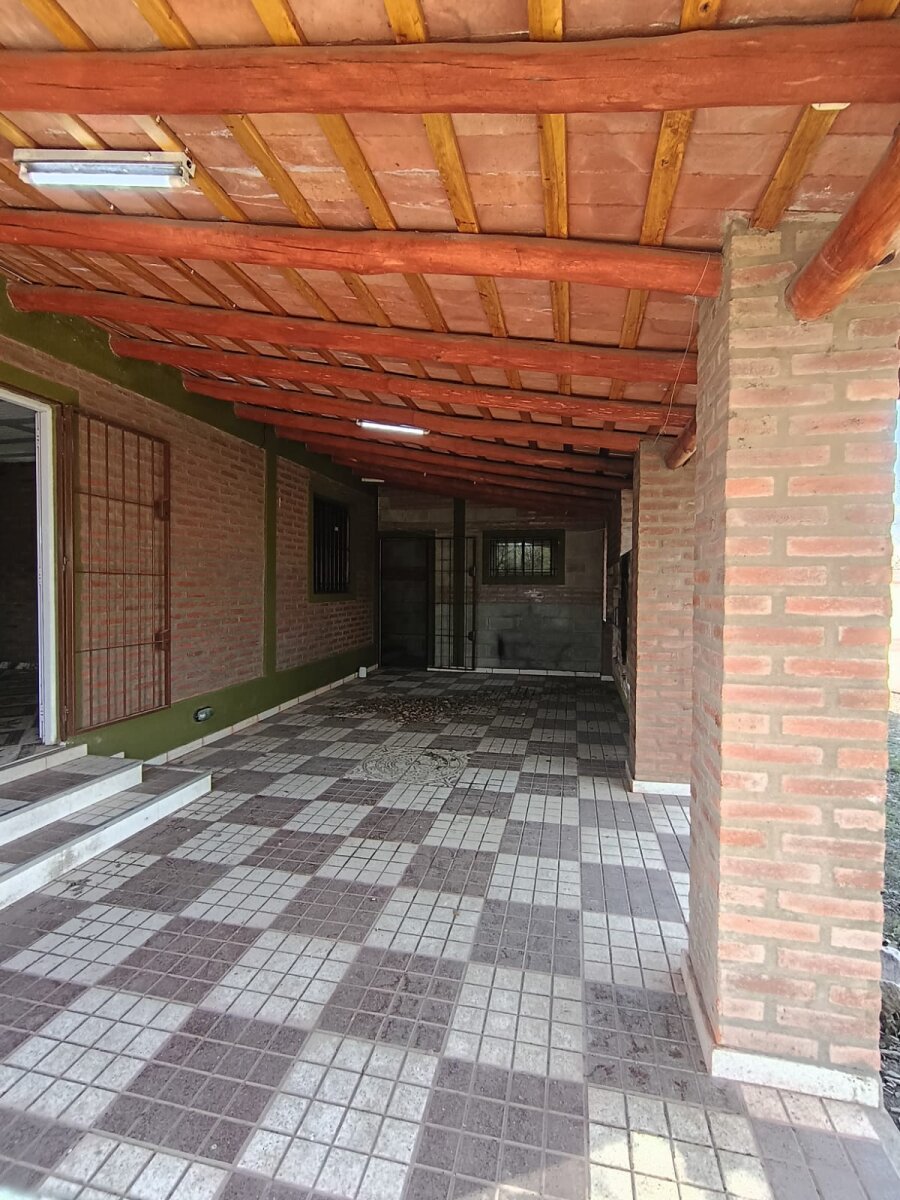 VENTA CASA 2 DORMITORIOS B° EL CONDADO COSQUÍN - 13