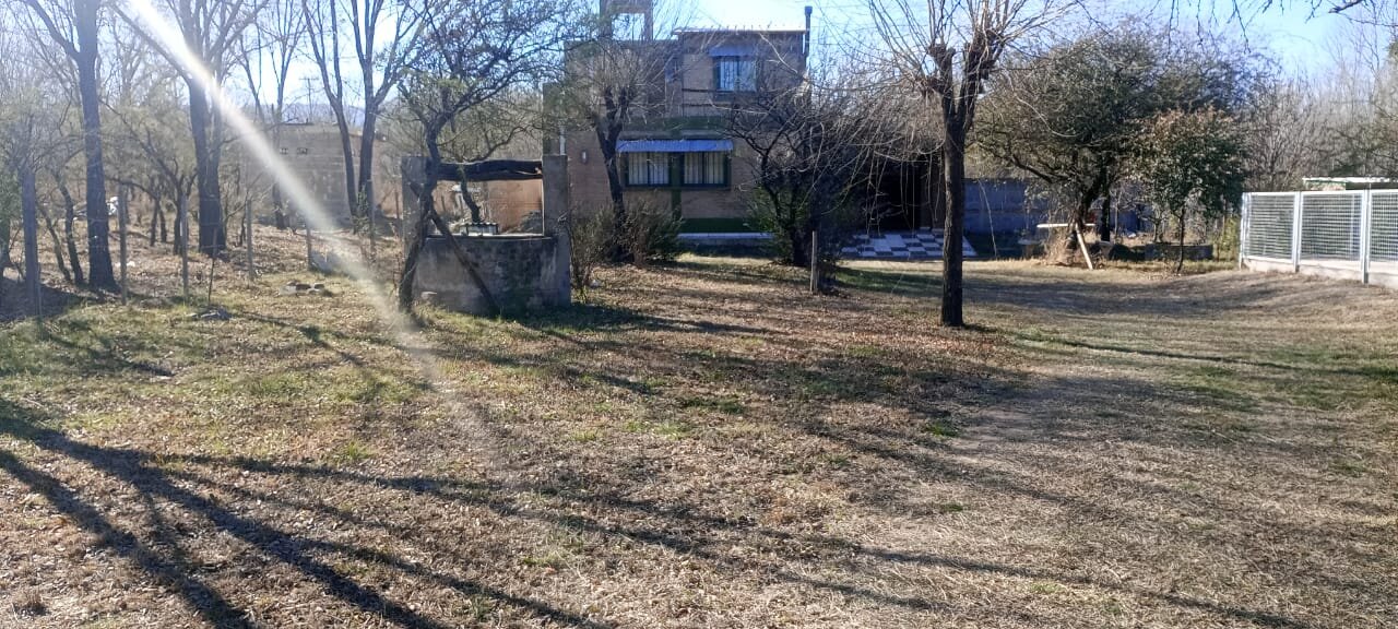 VENTA CASA 2 DORMITORIOS B° EL CONDADO COSQUÍN - 3