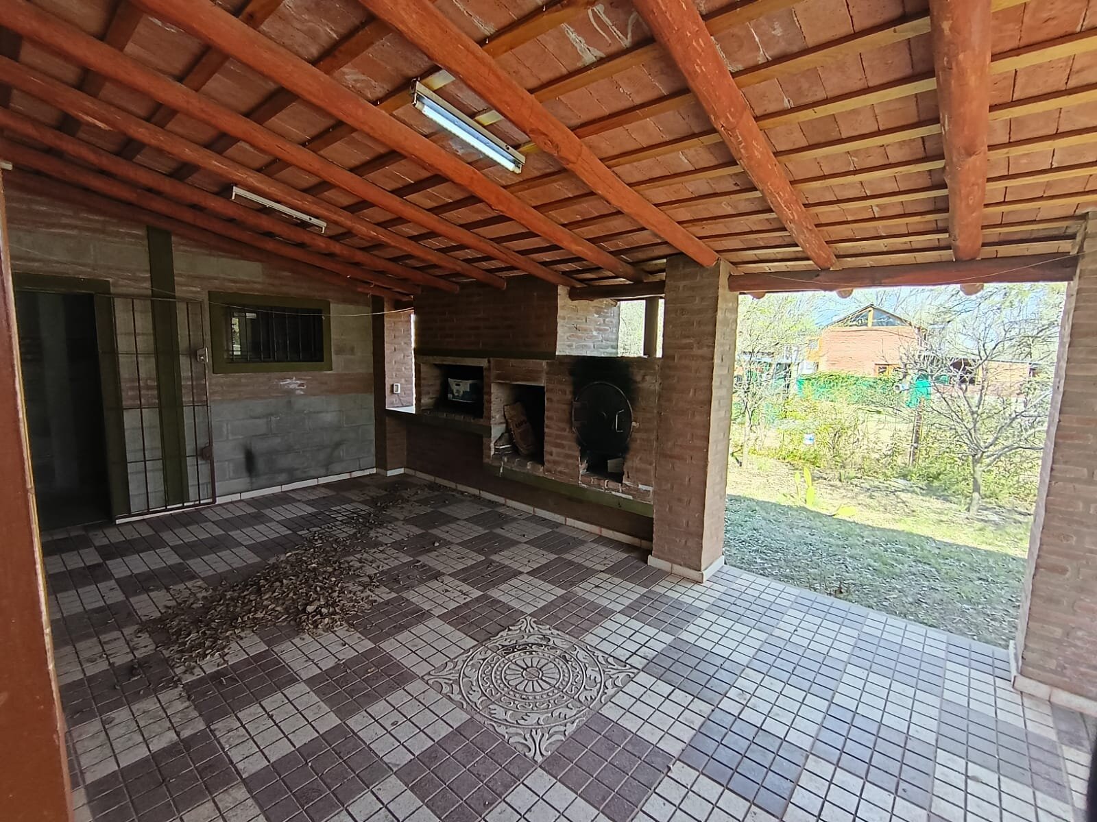 VENTA CASA 2 DORMITORIOS B° EL CONDADO COSQUÍN - 4