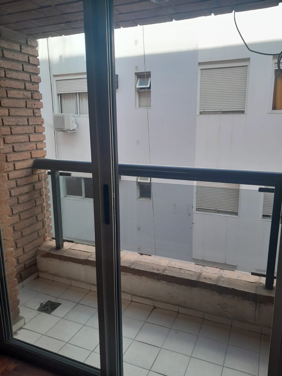HERMOSO DEPARTAMENTO DE 1 DORMITORIO CON BALCÓN - 2