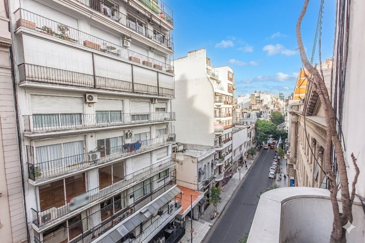 Semipiso - Champagnat - Recoleta - Apto Crédito - 23