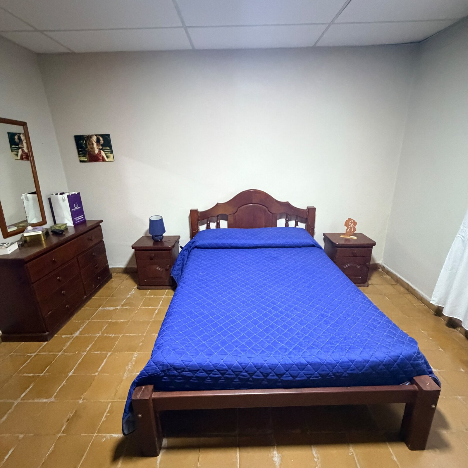 Casa 3 Dormitorios con 2 Patios y Cochera en La France | 2 Baños | Escritura — foto 7